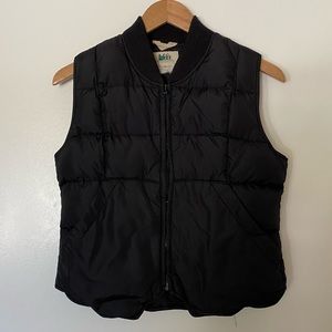 REI Vintage Black Puffer Vest- Size 10